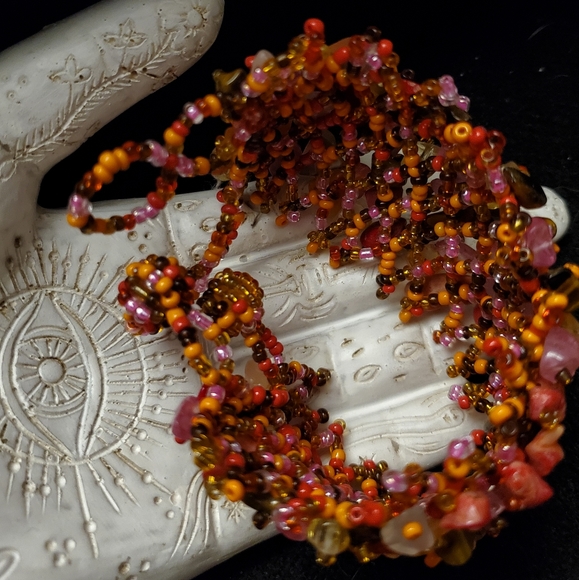 NWOT Set of 3 matching beaded bracelets - Picture 8 of 11